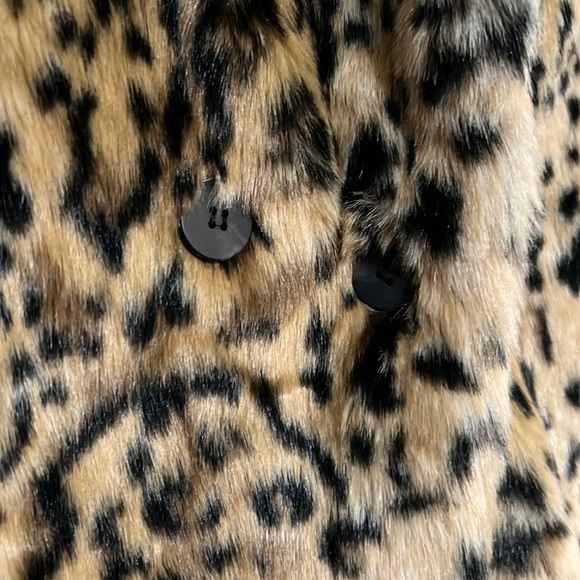 Leopard fur coat - Picture 3 of 5